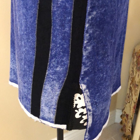 Kokun Bamboo and cashmere multi block colored lightweight long sleeved top - Picture 5 of 11